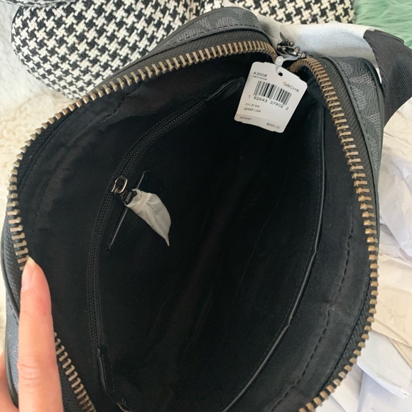 Coach Men's Dylan Signature Crossbody Messenger Bag, NWT, MSRP $395.00 - Picture 7 of 7